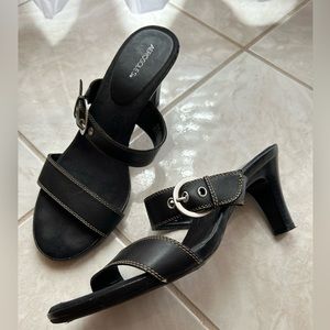 Aerosoles leather shoes. Size 9.5